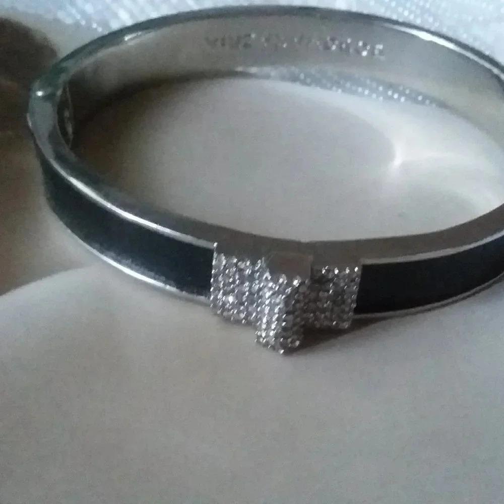 💚 BCBG Silver Metal Leather Bracelet Cuff